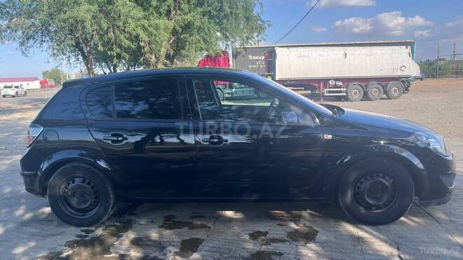 Opel Astra 2009, 235,000 km - 1.4 l - Gəncə