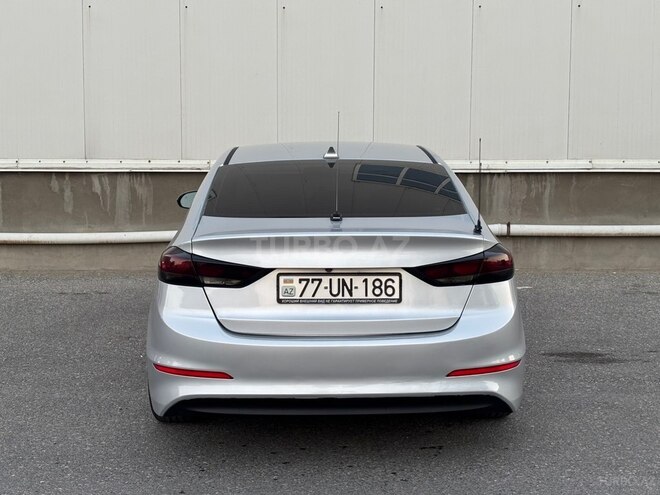 Hyundai Elantra 2017, 246,000 km - 2.0 л - Bakı