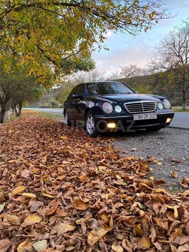 Mercedes E 240 2000, 360,000 km - 2.4 l - İsmayıllı
