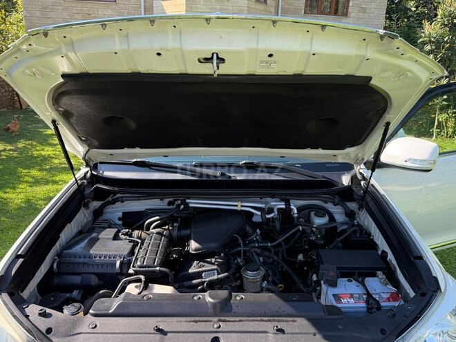 Toyota Land Cruiser Prado 2012, 197,023 km - 2.7 л - Zaqatala