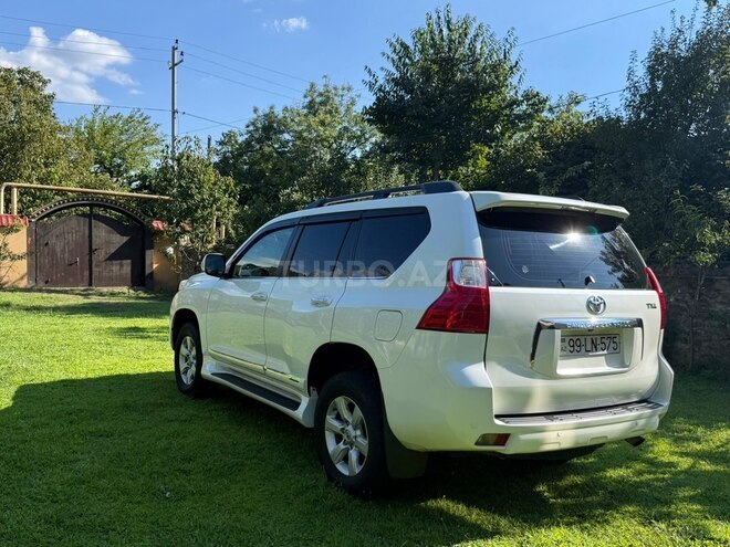 Toyota Land Cruiser Prado 2012, 197,023 km - 2.7 л - Zaqatala