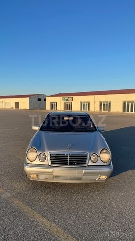Mercedes E 280 1998, 415,000 km - 2.8 l - Bakı