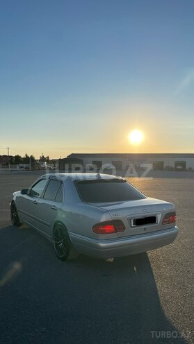 Mercedes E 280 1998, 415,000 km - 2.8 l - Bakı