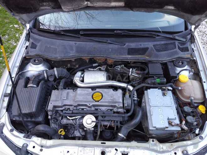 Opel Astra 2000, 410,000 km - 2.0 л - Şabran