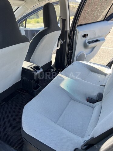 Toyota Prius C 2013, 403,799 km - 1.5 l - Bakı