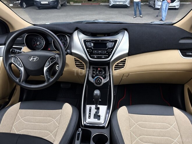 Hyundai Elantra 2013, 267,367 km - 1.8 l - Şirvan