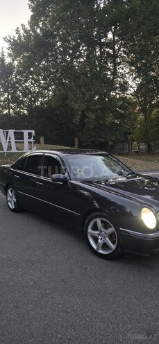 Mercedes E 240 1999, 273,000 km - 2.4 l - Mingəçevir