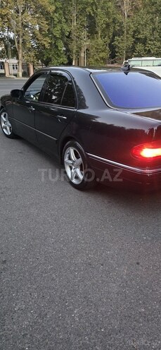 Mercedes E 240 1999, 273,000 km - 2.4 l - Mingəçevir