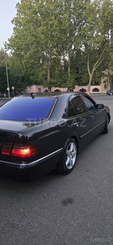 Mercedes E 240 1999, 273,000 km - 2.4 l - Mingəçevir