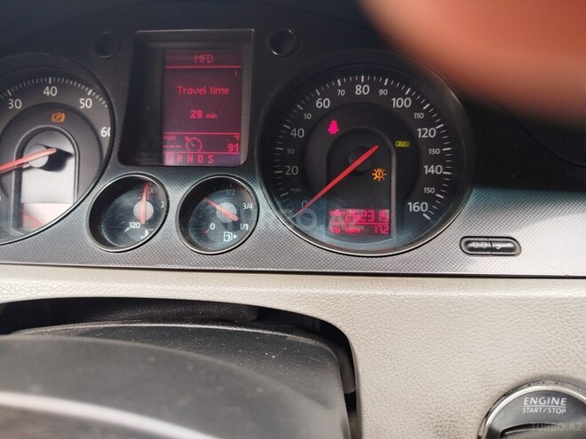 Volkswagen Passat 2005, 263,000 km - 2.0 л - Xırdalan