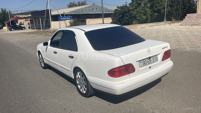 Mercedes E 200 1998, 280,000 km - 2.0 l - Bakı