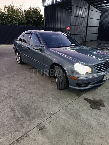 Mercedes C 230 2005, 222,644 km - 2.5 l - Balakən