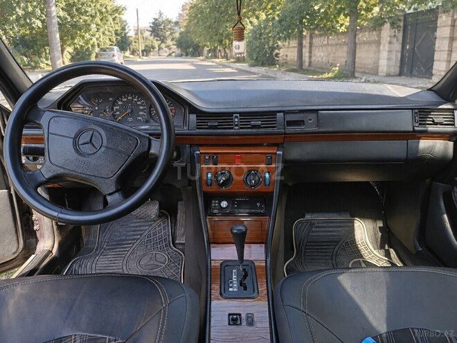 Mercedes 200 E 1992, 429,000 km - 2.0 л - Kürdəmir