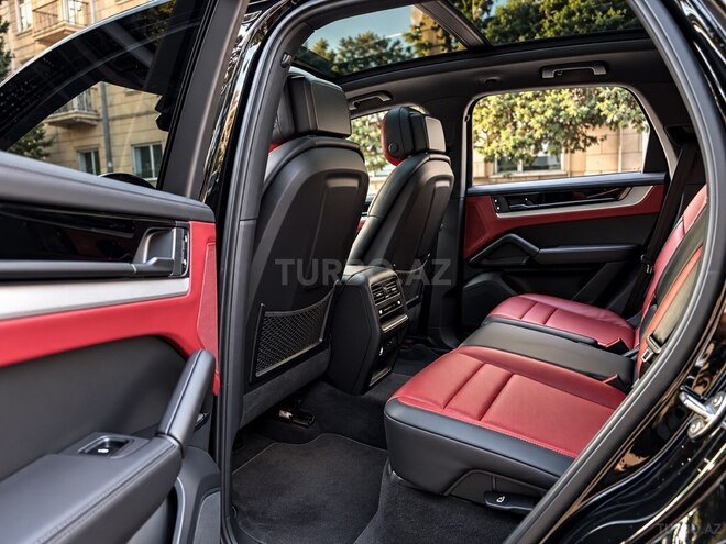 Porsche Cayenne 2024, 43,000 km - 3.0 l - Bakı