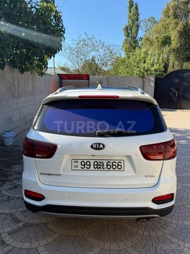 Kia Sorento 2018, 235,000 km - 2.0 l - Quba