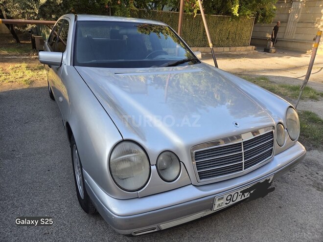 Mercedes E 240 1998, 270,000 km - 2.4 l - Bakı