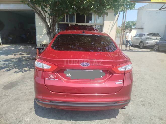 Ford Fusion (North America) 2015, 215,000 km - 2.0 л - Sumqayıt