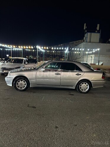 Mercedes C 200 1995, 535,146 km - 2.0 l - Bakı