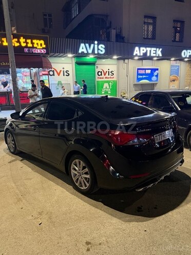 Hyundai Elantra 2015, 273,588 km - 1.8 l - Bakı