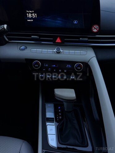 Hyundai Elantra 2025, 11,917 km - 1.6 l - Bakı