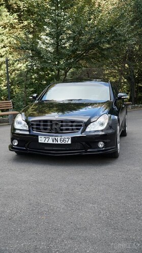 Mercedes  2004, 210,000 km - 5.0 л - Qusar