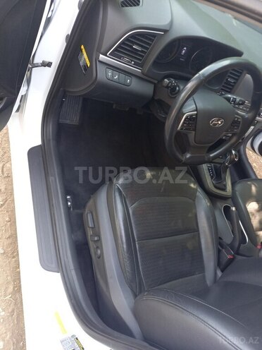 Hyundai Elantra 2017, 230,136 km - 2.0 l - Goranboy