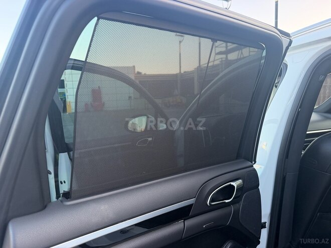 Porsche Cayenne 2012, 215,000 km - 3.6 l - Bakı