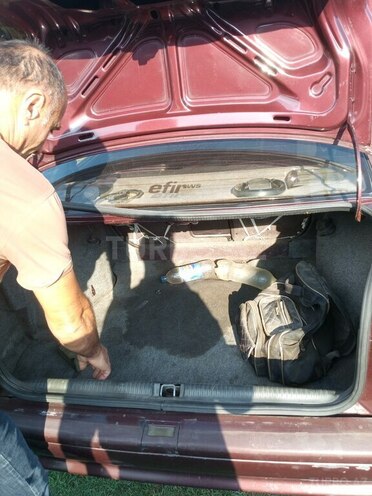 Opel Vectra 1991, 13,000 km - 2.0 л - Qax
