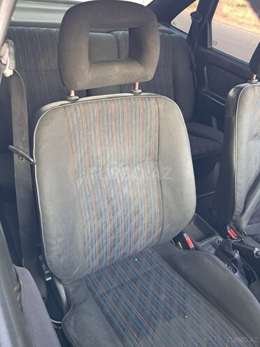 Opel Vectra 1994, 200,000 km - 1.8 l - Qax