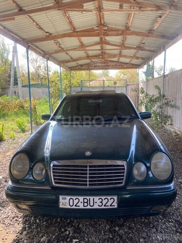 Mercedes E 240 1998, 300,000 km - 2.4 l - Ağdam
