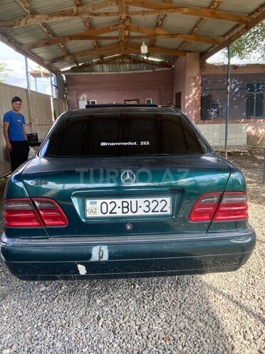 Mercedes E 240 1998, 300,000 km - 2.4 l - Ağdam