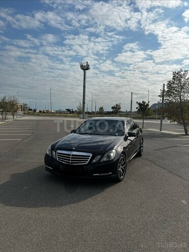 Mercedes E 220 2011, 318,001 km - 2.1 l - Bakı