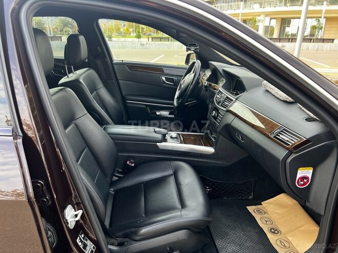 Mercedes E 220 2011, 318,001 km - 2.1 l - Bakı