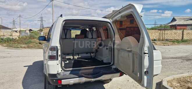 Mitsubishi Pajero 2008, 193,000 km - 3.0 l - Bakı