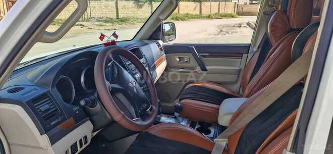 Mitsubishi Pajero 2008, 193,000 km - 3.0 l - Bakı