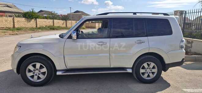 Mitsubishi Pajero 2008, 193,000 km - 3.0 l - Bakı