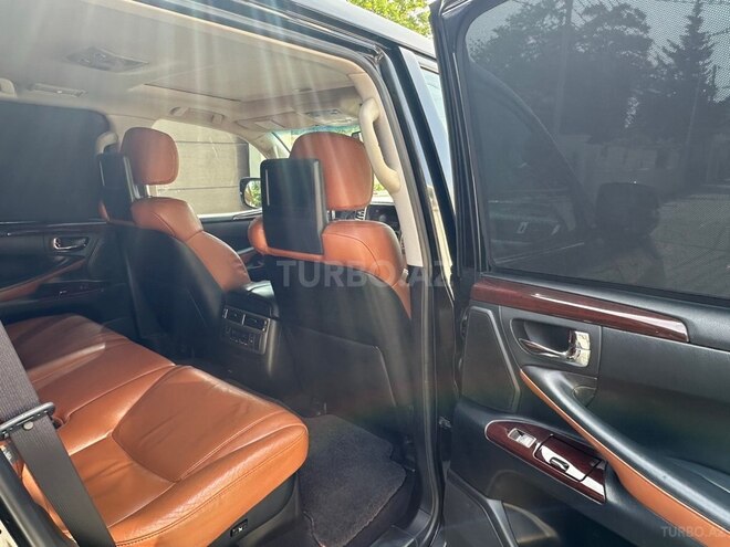Lexus LX 570 2013, 300,000 km - 5.7 l - Bakı
