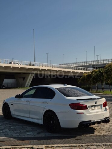 BMW 528 2015, 245,000 km - 2.0 л - Bakı