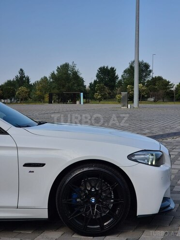 BMW 528 2015, 245,000 km - 2.0 л - Bakı