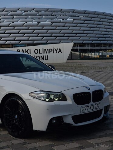 BMW 528 2015, 245,000 km - 2.0 л - Bakı