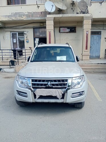 Mitsubishi Pajero 2012, 230,000 km - 3.2 л - Bakı