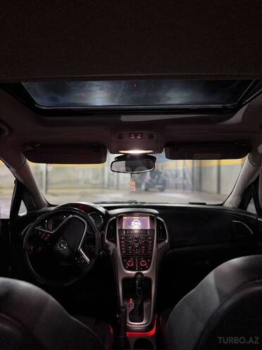 Opel Astra 2011, 370,000 km - 1.6 l - Bakı