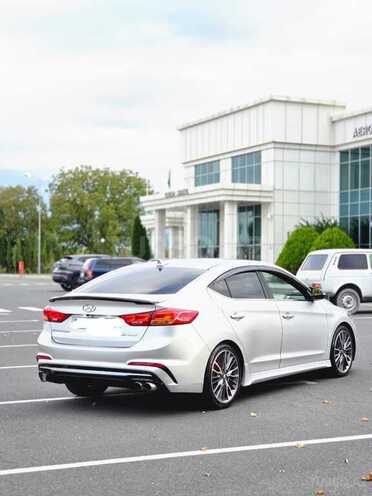 Hyundai Elantra 2016, 249,000 km - 1.6 l - Qax