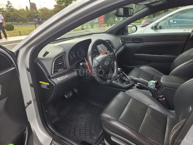 Hyundai Elantra 2016, 249,000 km - 1.6 l - Qax