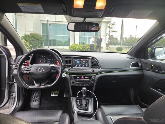 Hyundai Elantra 2016, 249,000 km - 1.6 l - Qax