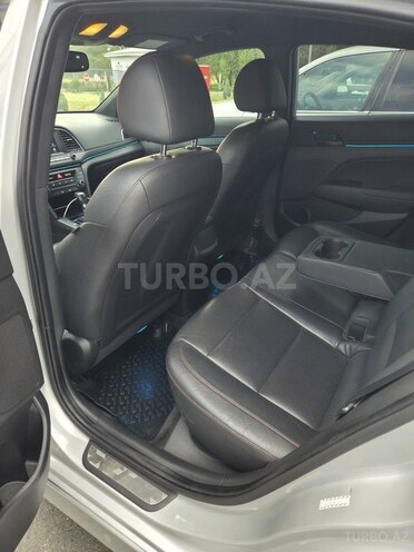 Hyundai Elantra 2016, 249,000 km - 1.6 l - Qax