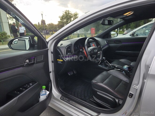 Hyundai Elantra 2016, 249,000 km - 1.6 l - Qax