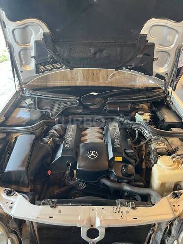 Mercedes E 240 1999, 351,323 km - 2.4 l - Zərdab