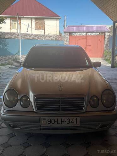 Mercedes E 240 1999, 351,323 km - 2.4 l - Zərdab