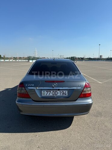 Mercedes E 220 2006, 164,000 km - 2.2 l - Bakı